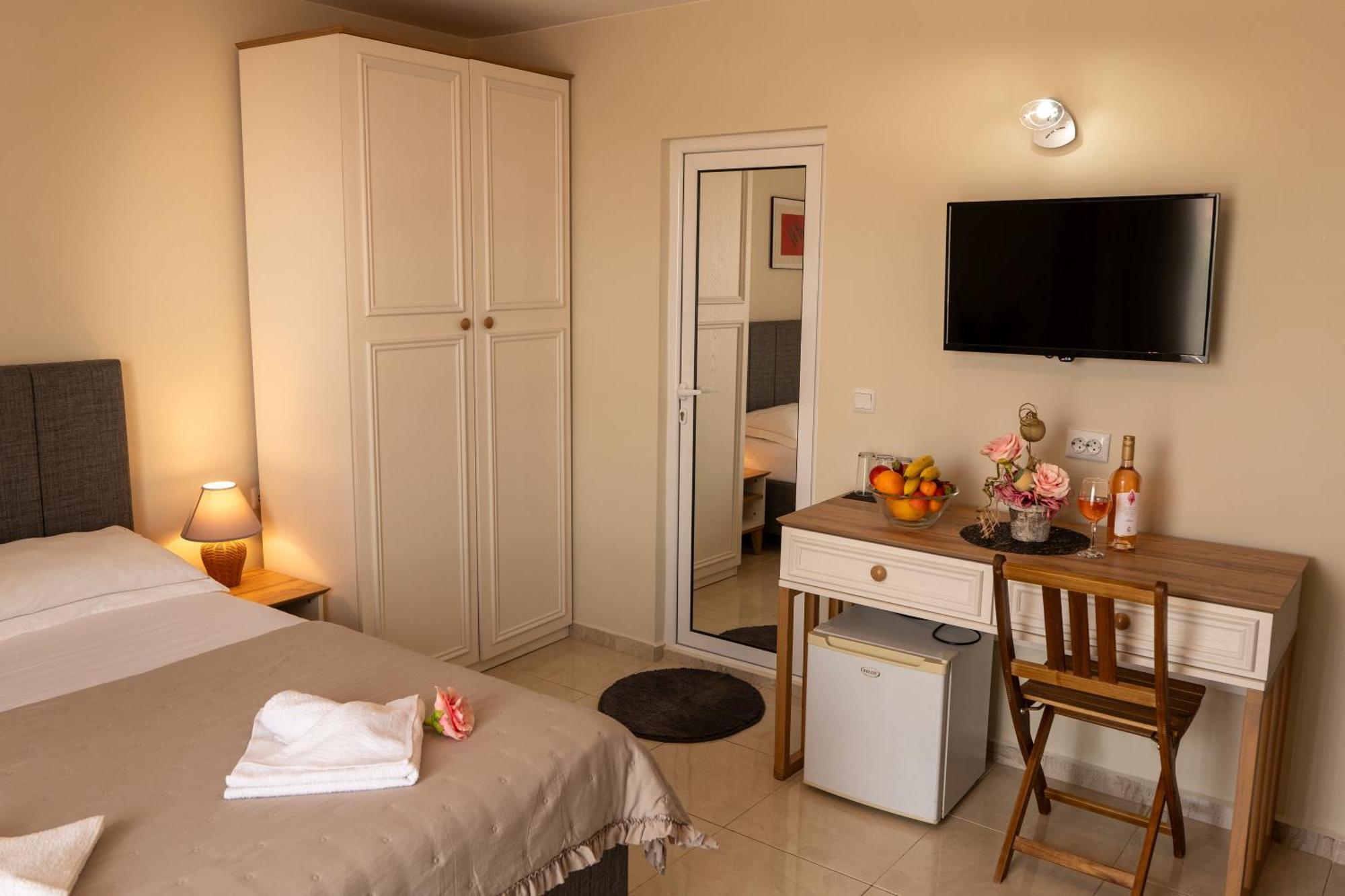 Rodos House Hotel Pomorie Ngoại thất bức ảnh