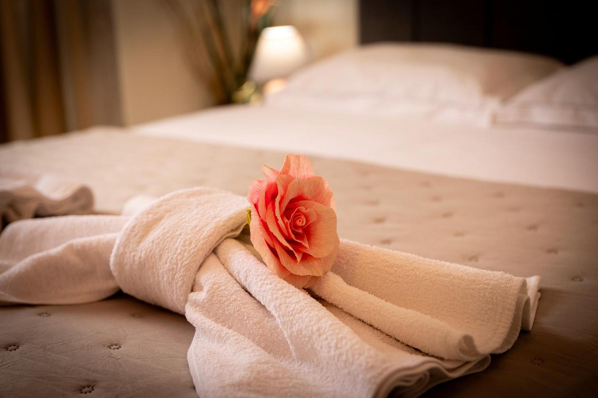 Rodos House Hotel Pomorie Ngoại thất bức ảnh