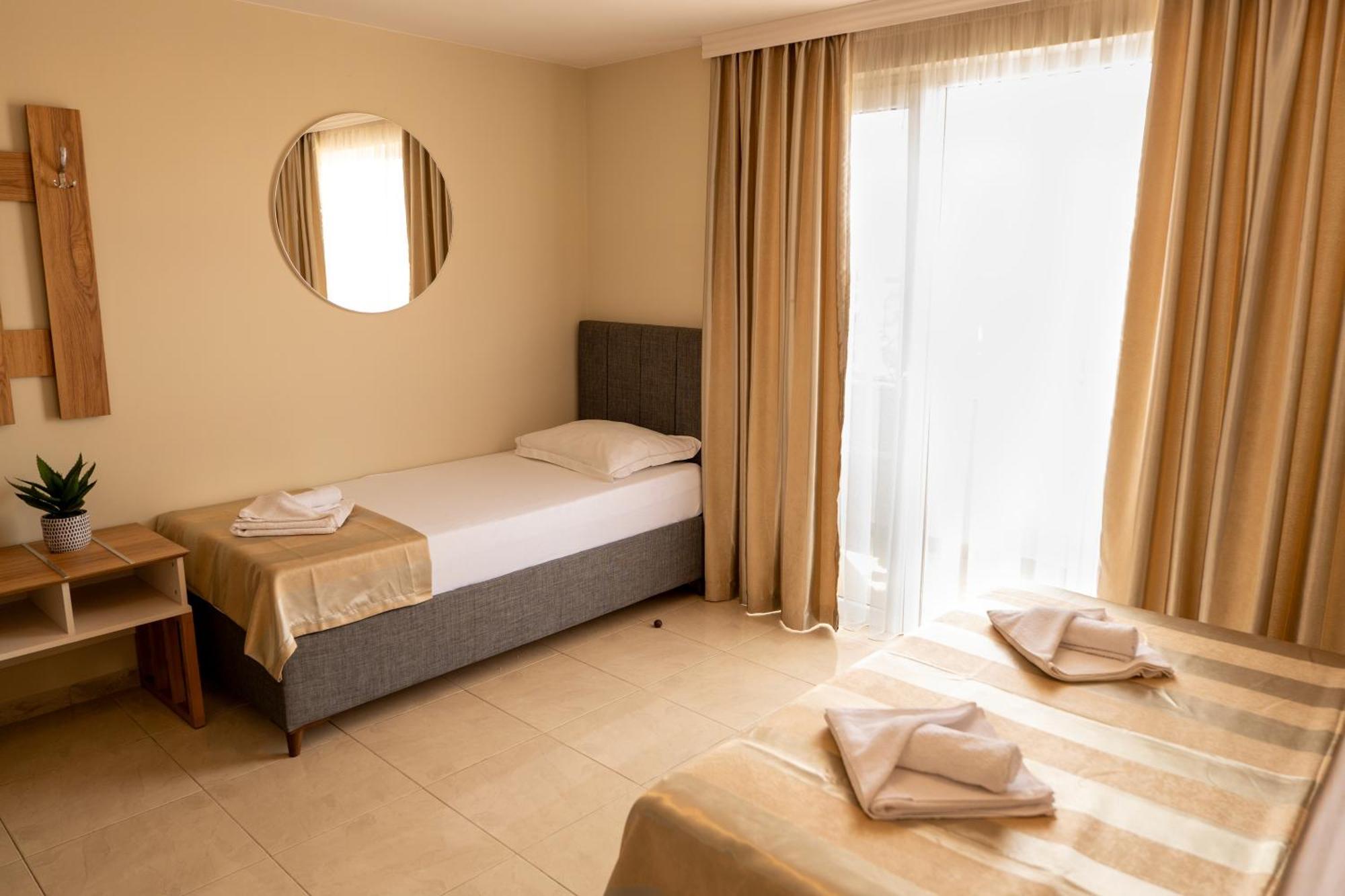 Rodos House Hotel Pomorie Ngoại thất bức ảnh